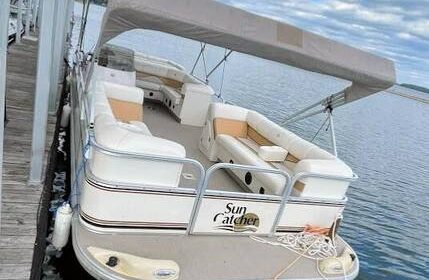 2003 G3 SunCatcher LX Cruise 25 Pontoon – $22,000 (Sevierville)